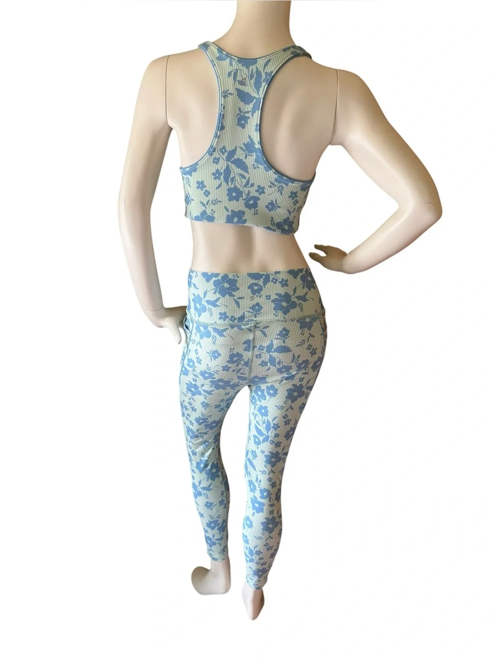 Peloton Blue Floral on Cream/Green Striped Women's Sports Bra & Leggings Set, M